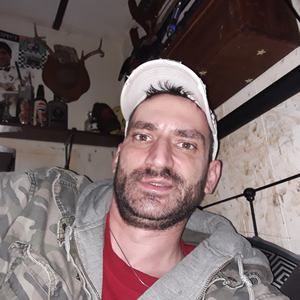 Meet your Posher, Aaron b.